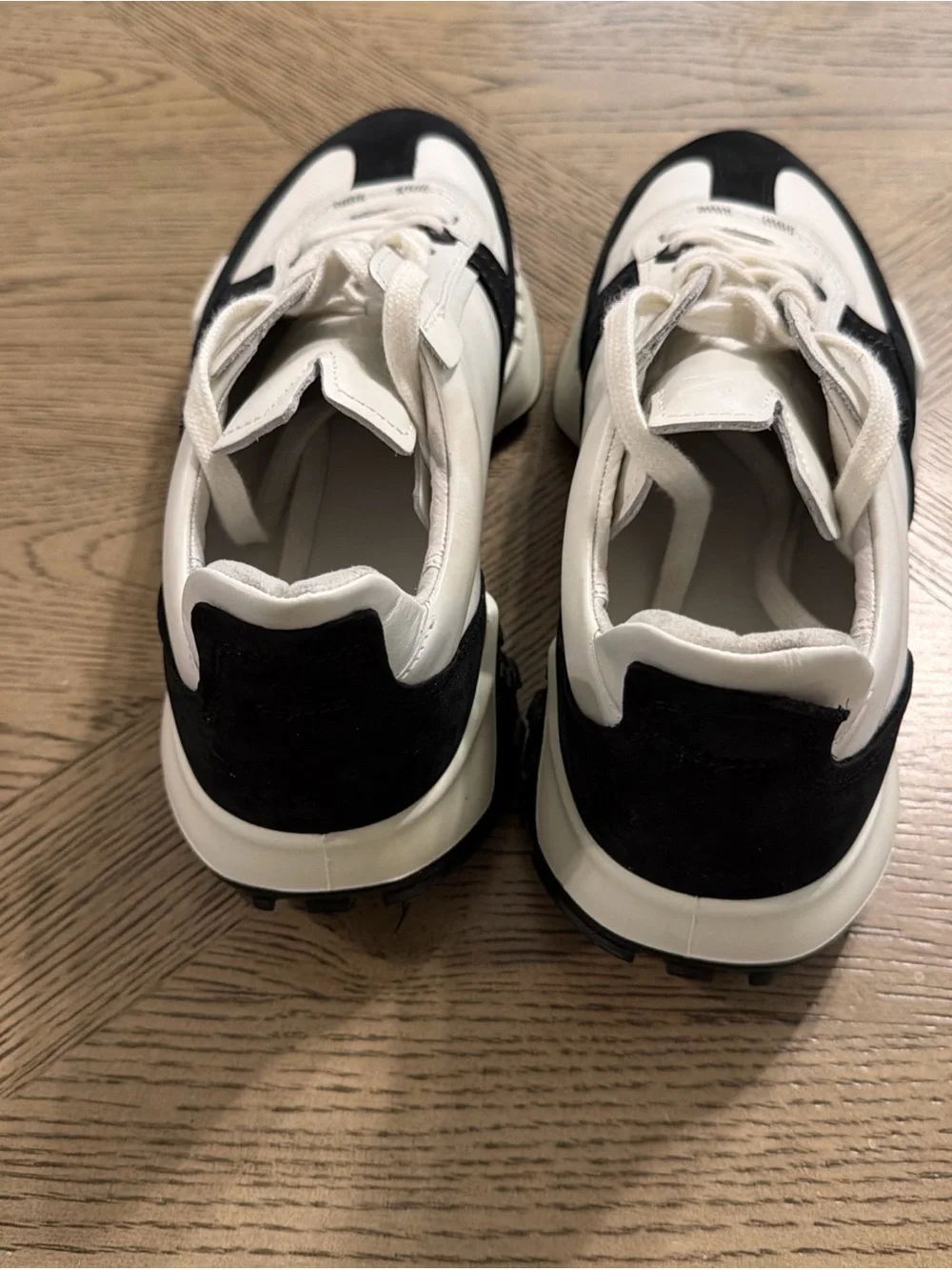 ECCO Men's Retro Sneaker Lace Up Black White 524914 EU 43 Euro Size 9-9.5
